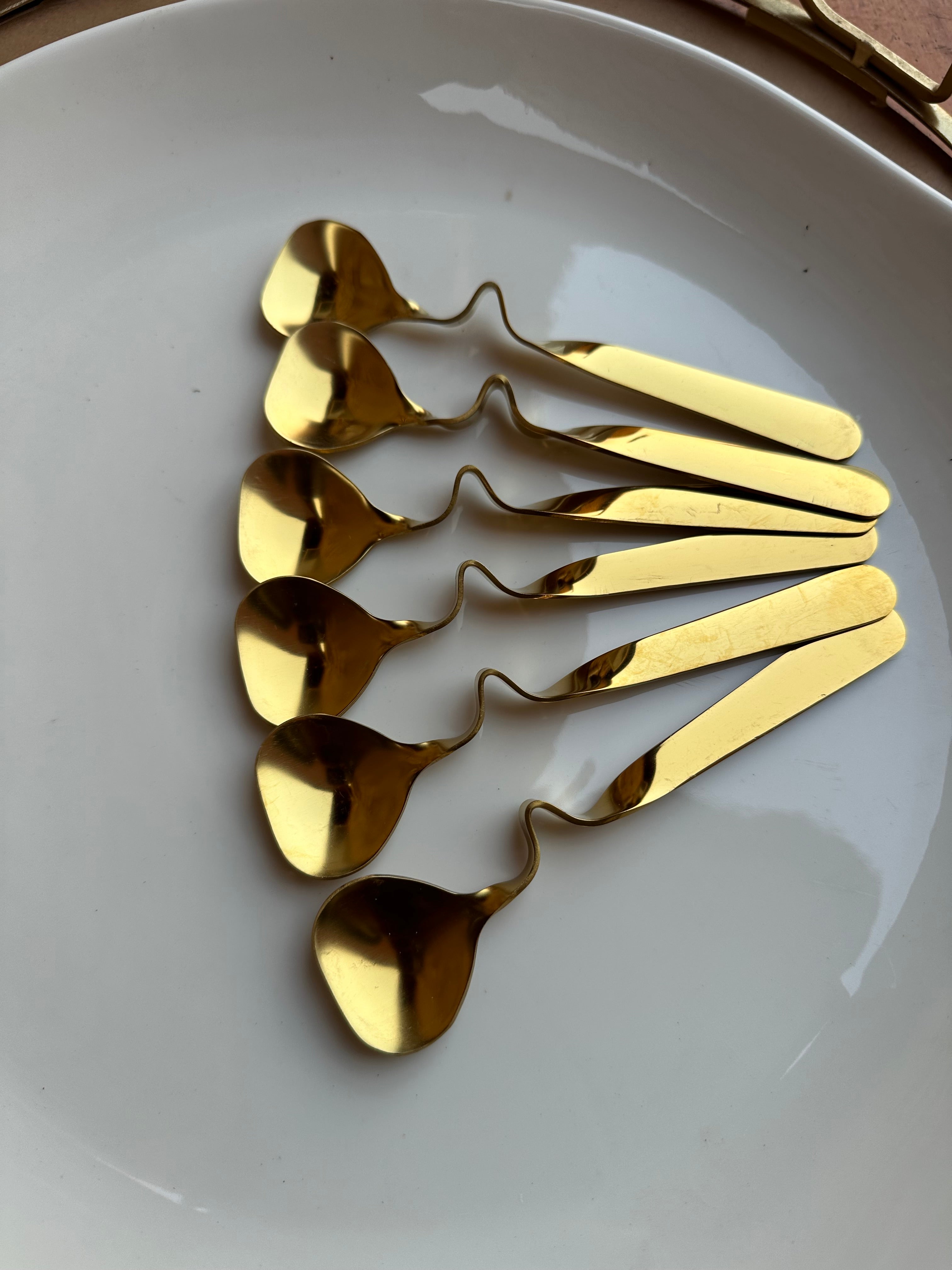 X6 Wavey gold teaspoon