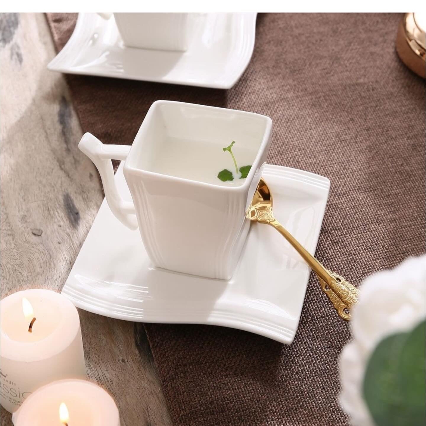 12 Piece Luxurious tea 200ml cup and saucer