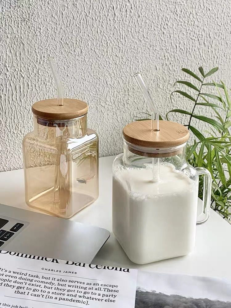 Clear jar with lid and straw