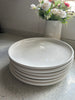 X6 Round white plates