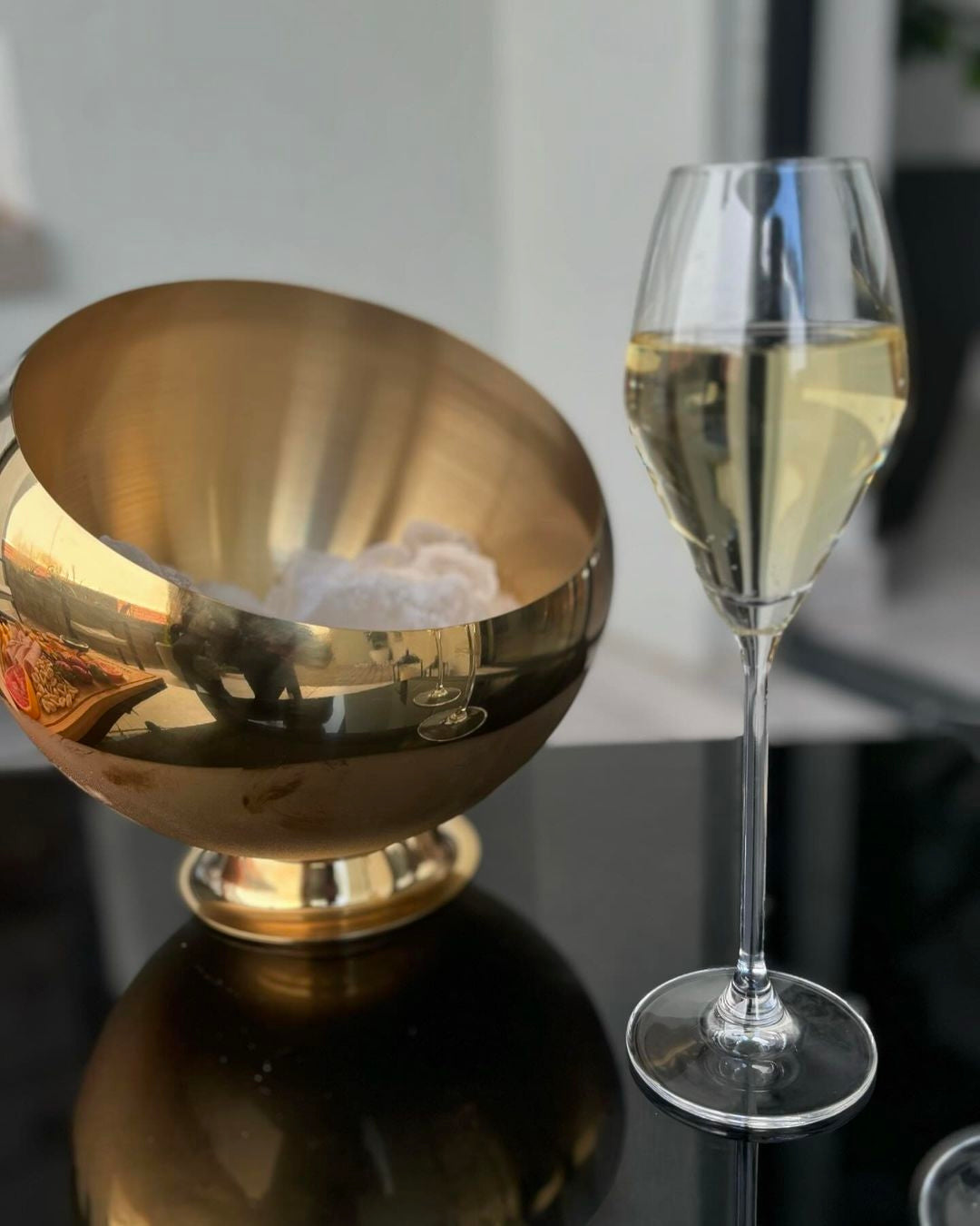 gold ice bucket
gold wine ice bucket
champagne ice bucket
ice bucket with lid
luxury bottle cooler
wine bottle cooler